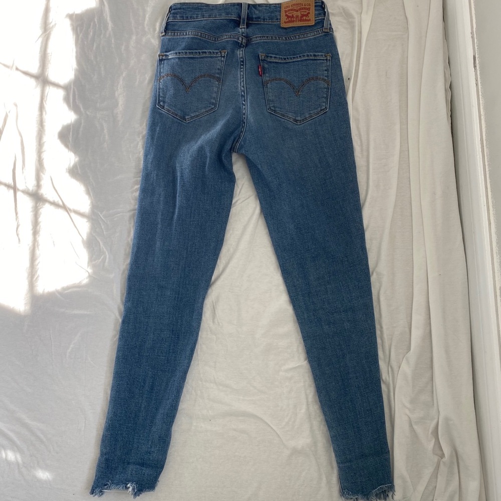 Levi’s 721 High Rise Skinny - Picture 2 of 3